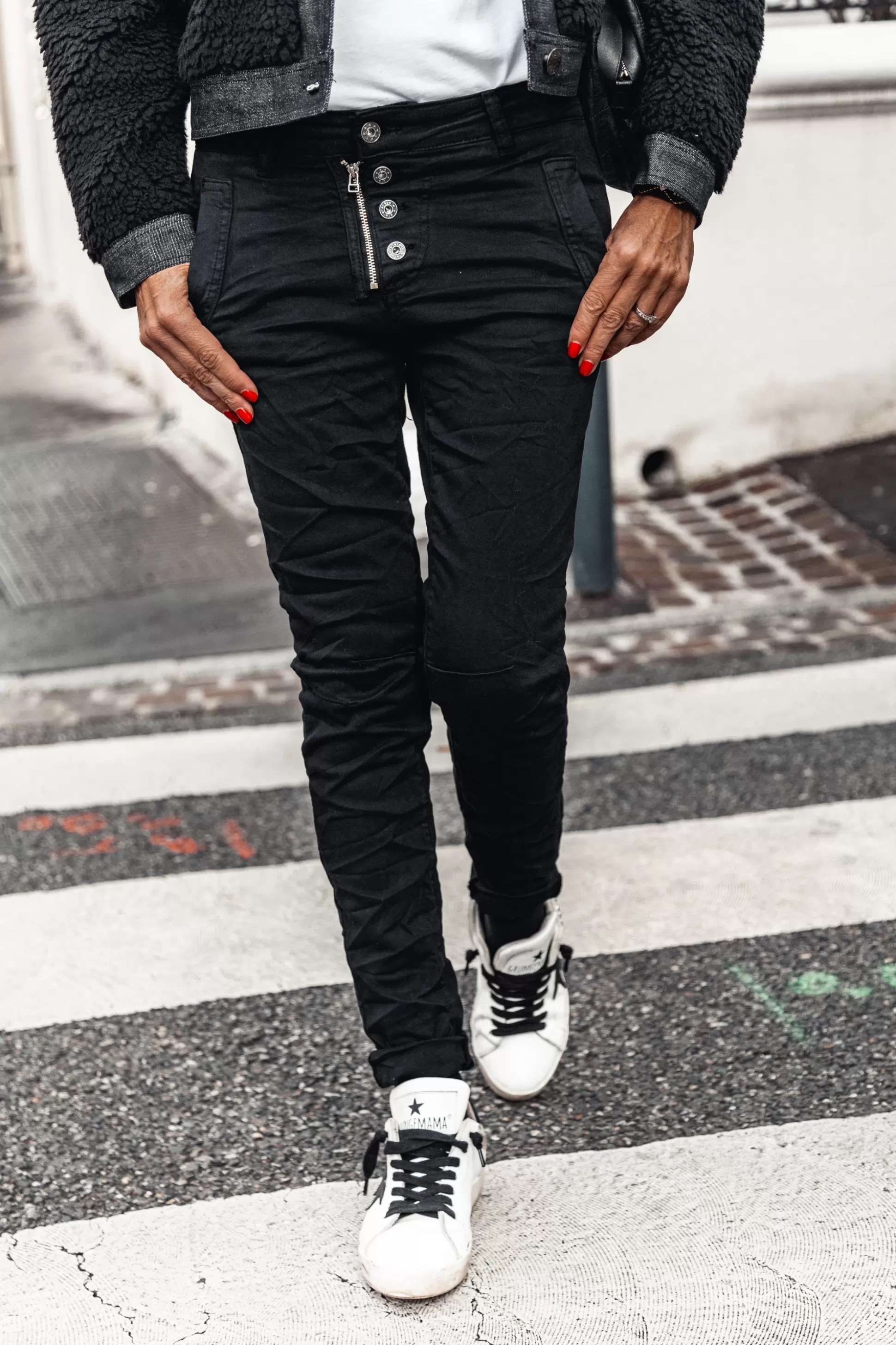 Cheap Pantalon Newchili Noir Pantalons / Shorts