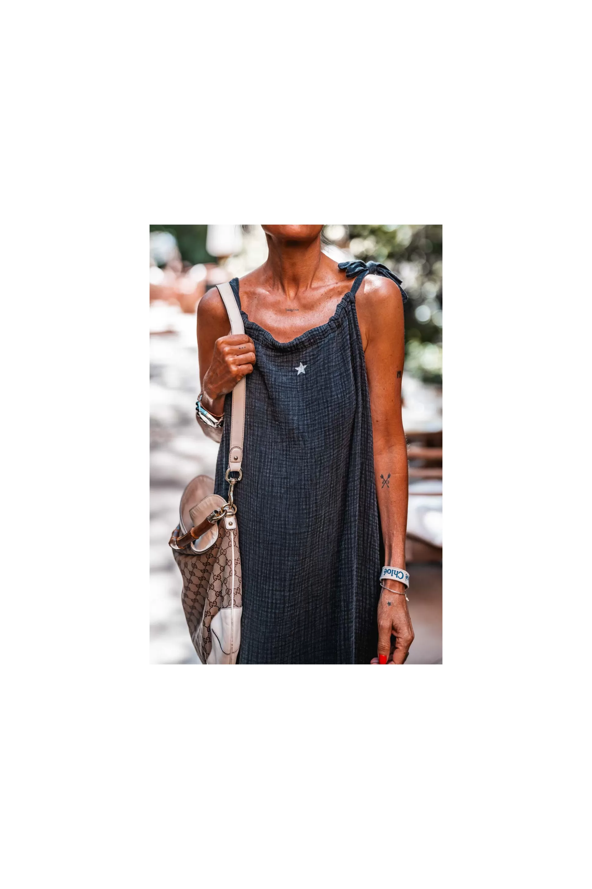 Cheap Robe Alby Noir Robes / Jupes